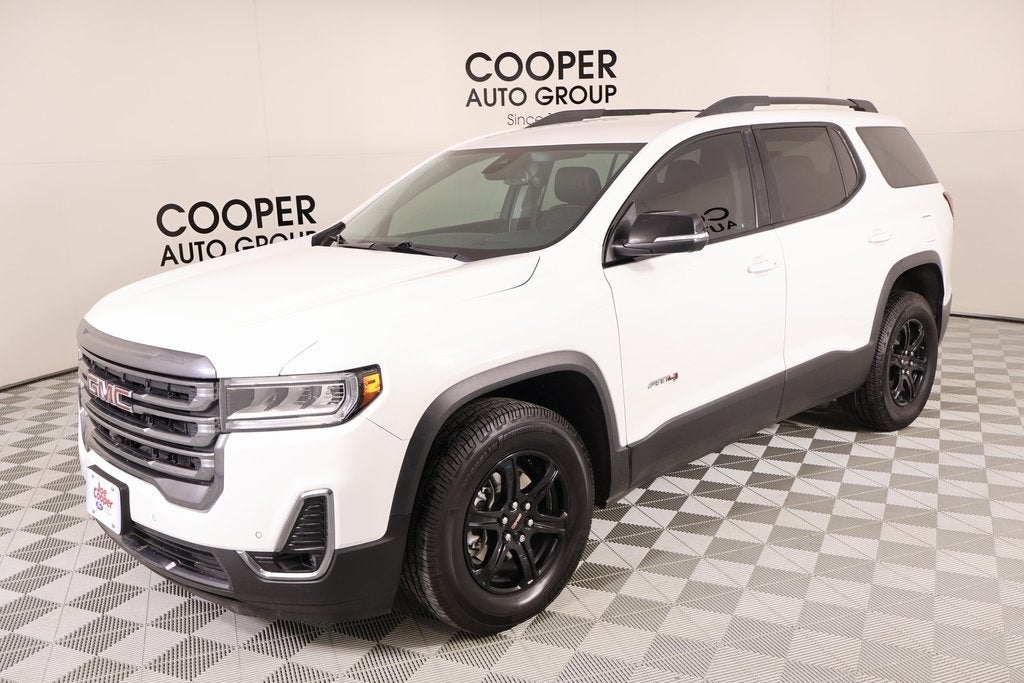 2023 GMC Acadia AT4