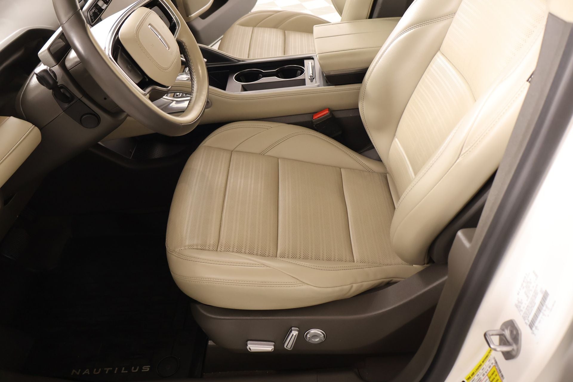 2024 Lincoln Nautilus Reserve