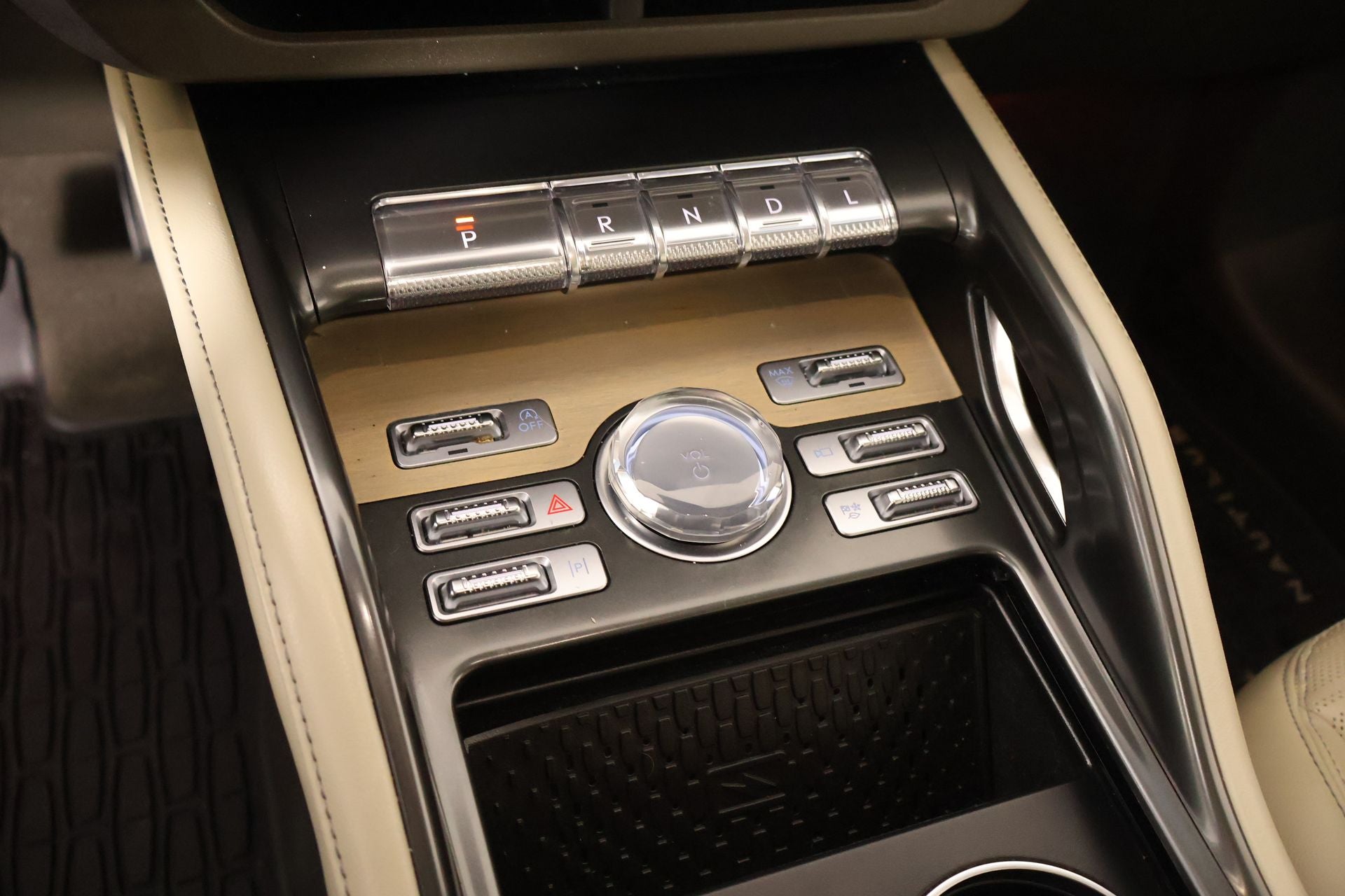 2024 Lincoln Nautilus Reserve