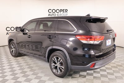 2019 Toyota Highlander LE