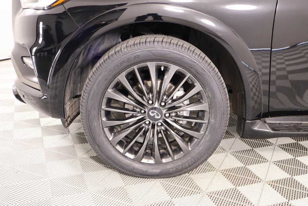 2022 INFINITI QX80 Premium Select