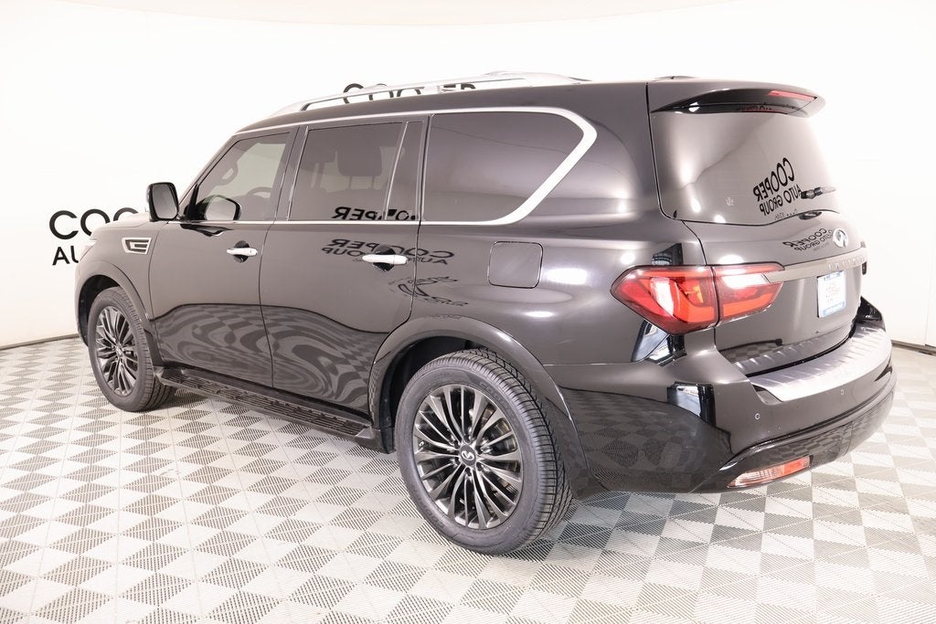 2022 INFINITI QX80 Premium Select