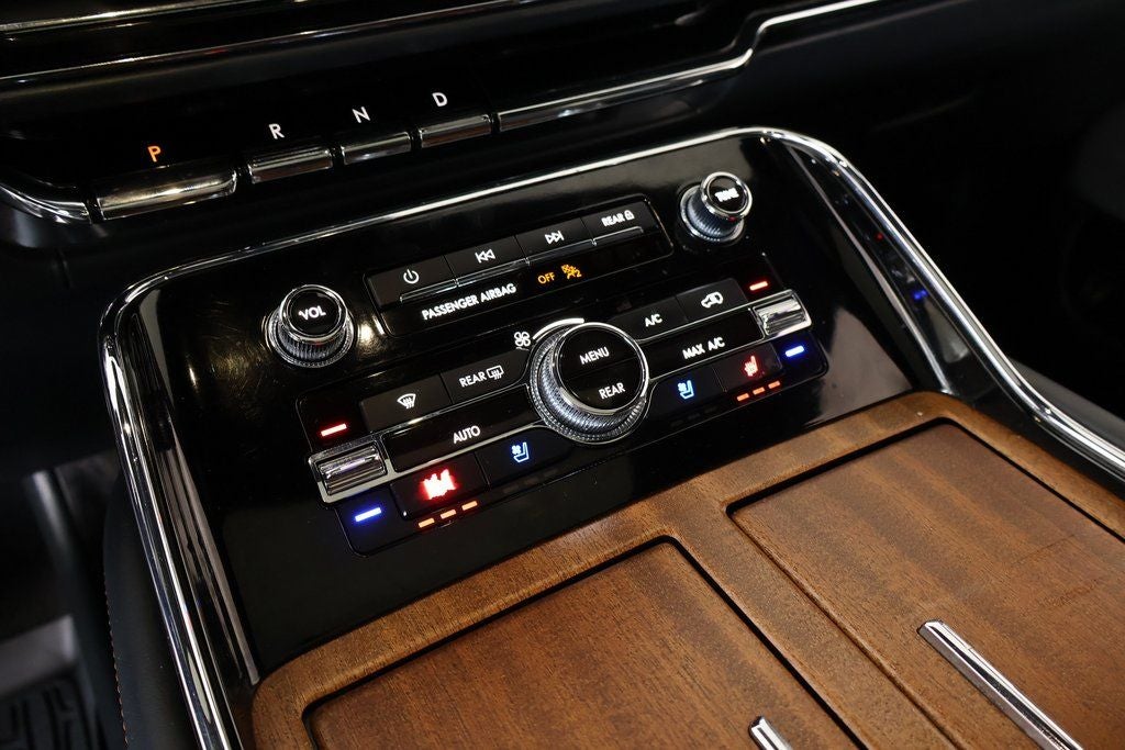 2023 Lincoln Navigator L L Black Label