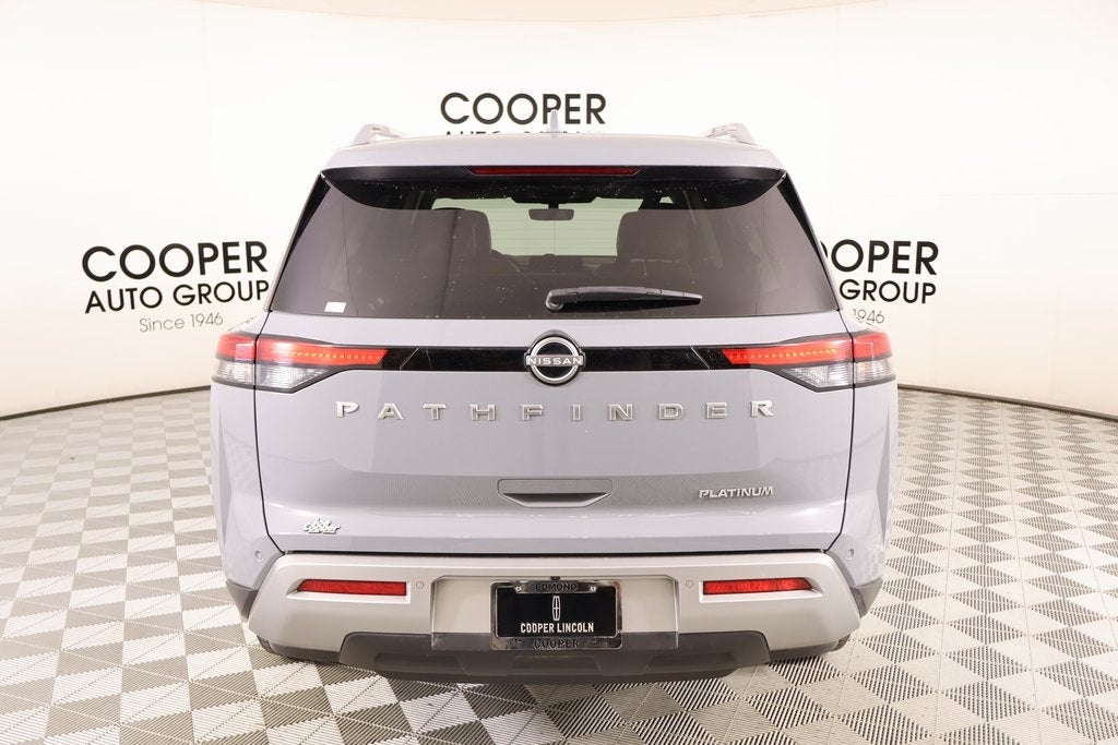 2024 Nissan Pathfinder Platinum