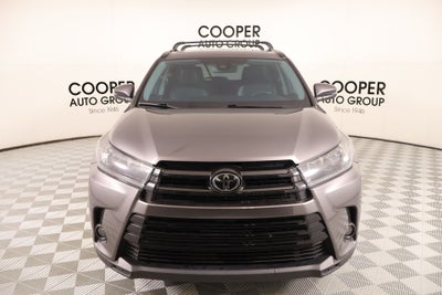 2019 Toyota Highlander SE