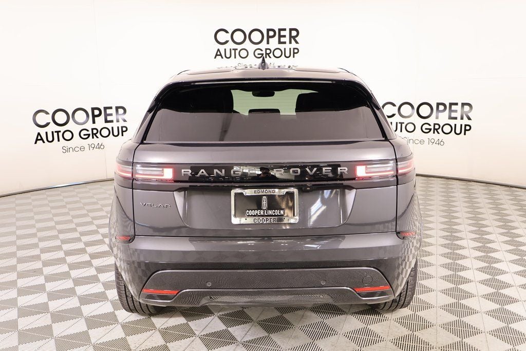 2026 Land Rover Range Rover Velar Dynamic SE