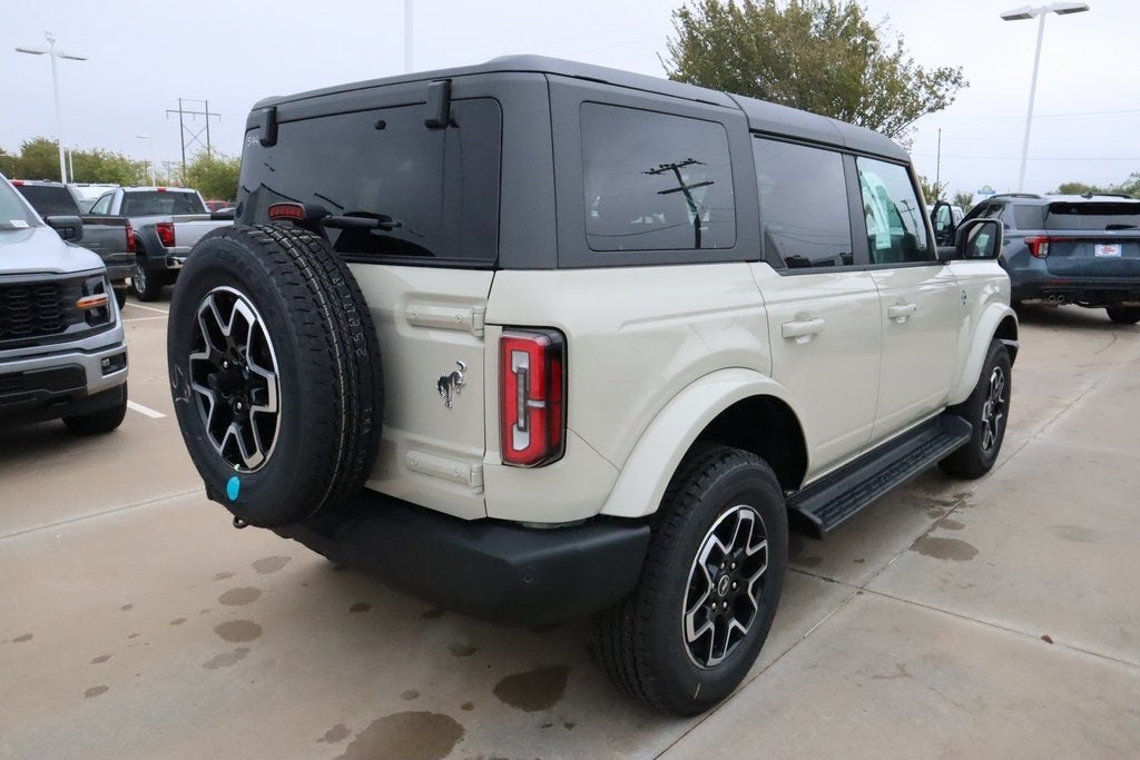2025 Ford Bronco Outer Banks SERVICE LOANER