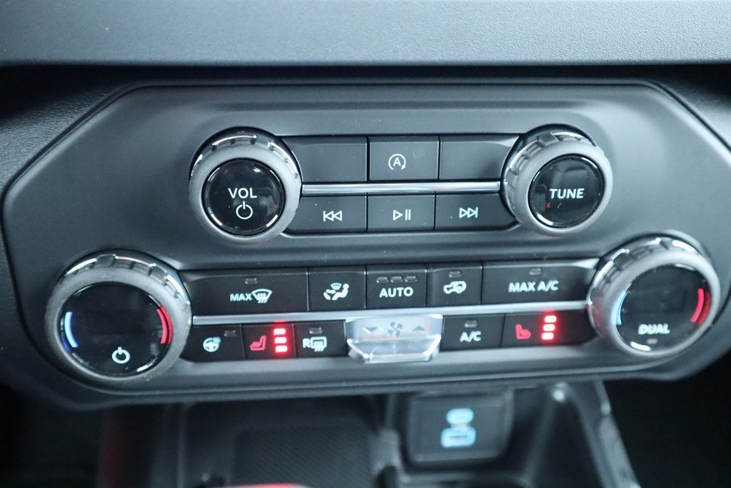 2025 Ford Bronco Outer Banks SERVICE LOANER