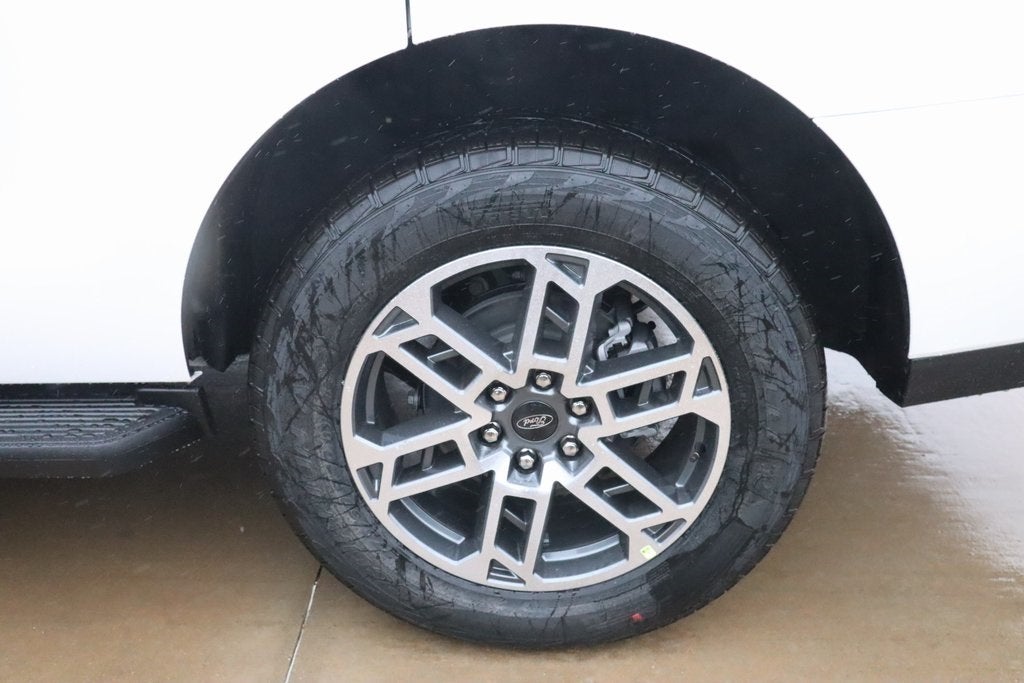 2025 Ford Expedition Active SERVICE LOANER