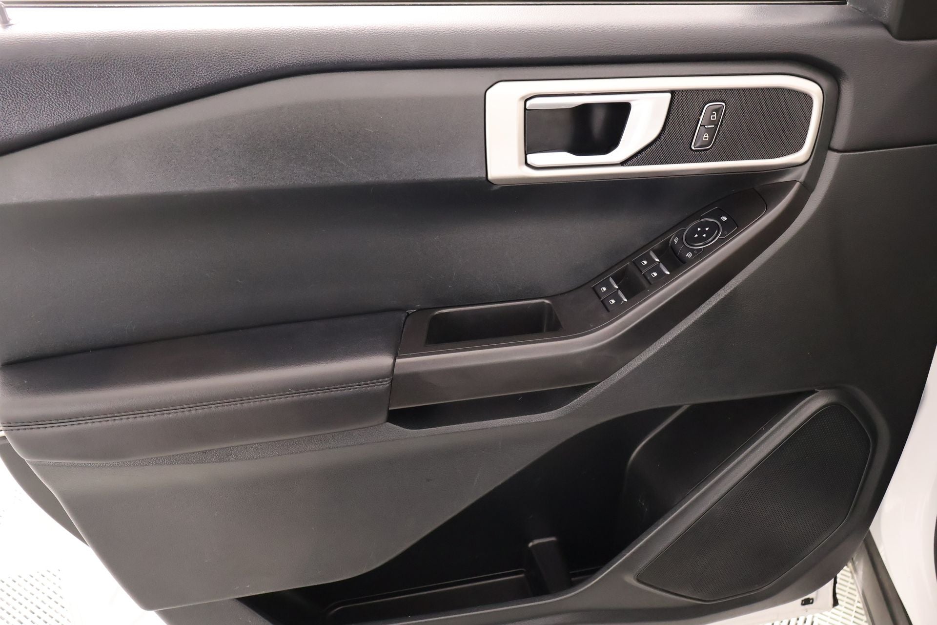 2023 Ford Explorer Base