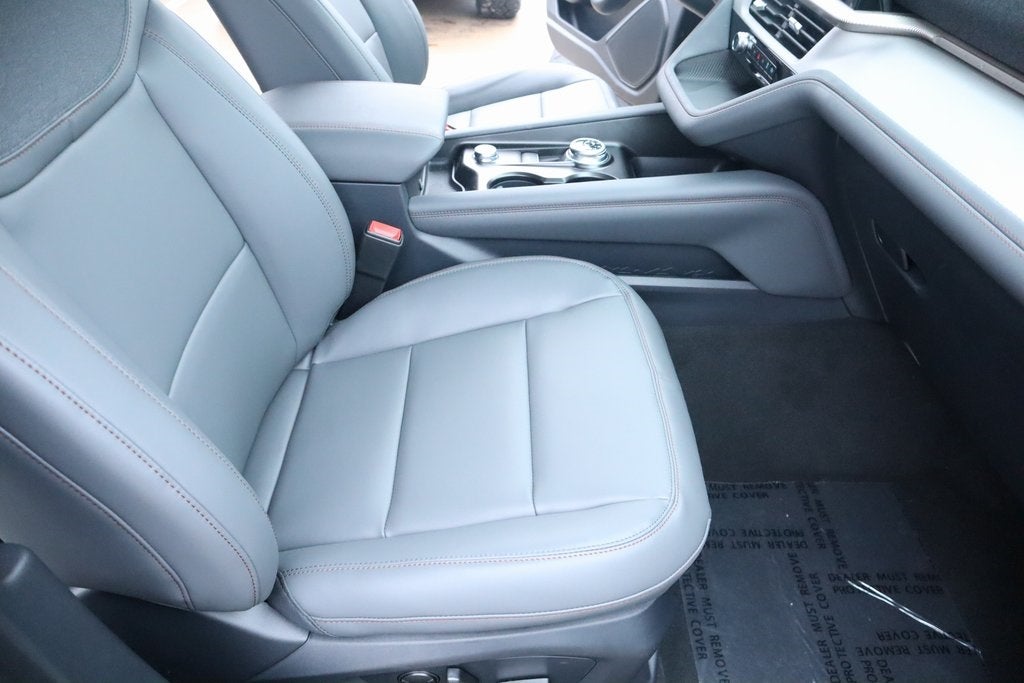 2026 Ford Explorer Active SERVICE LOANER