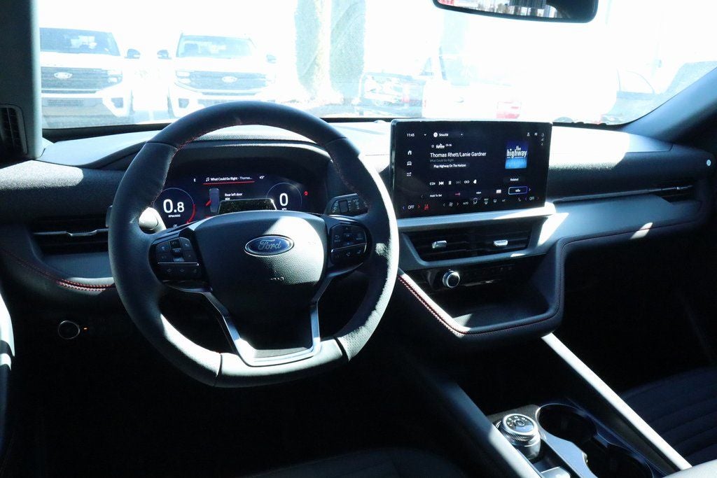 2026 Ford Explorer ST-Line SERVICE LOANER