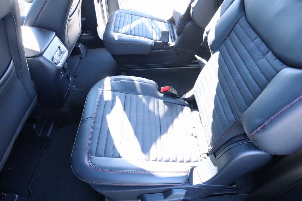 2026 Ford Explorer ST-Line SERVICE LOANER