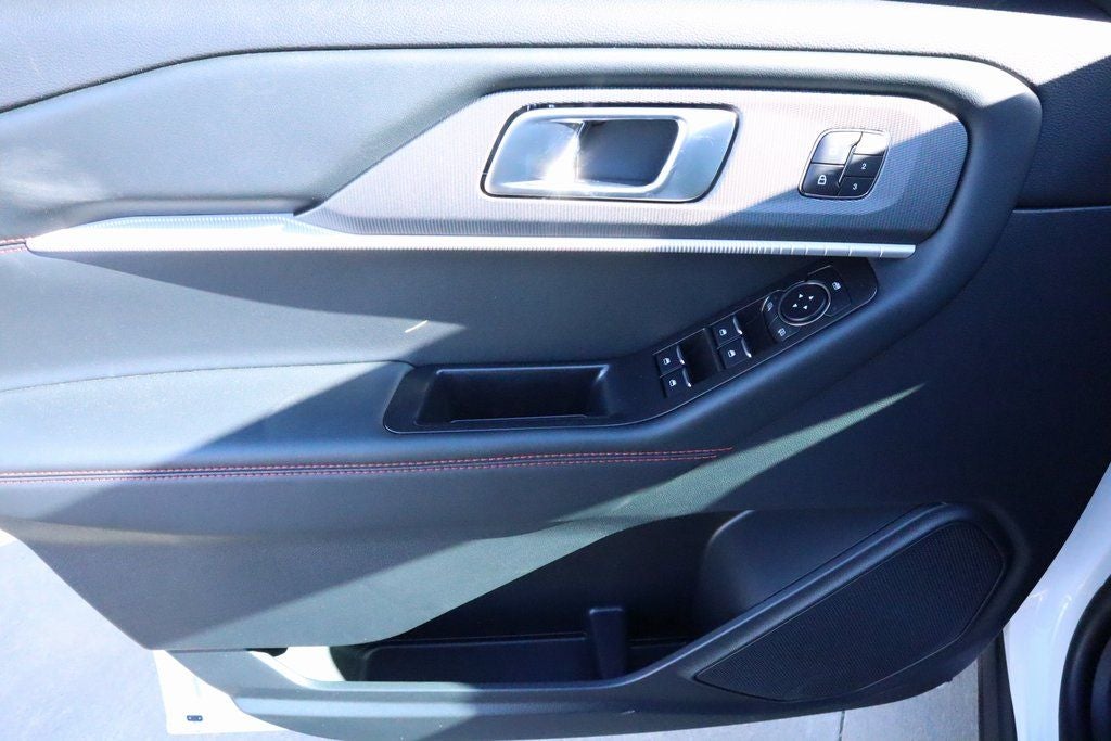 2026 Ford Explorer ST-Line SERVICE LOANER