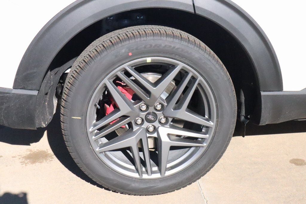 2026 Ford Explorer ST-Line SERVICE LOANER