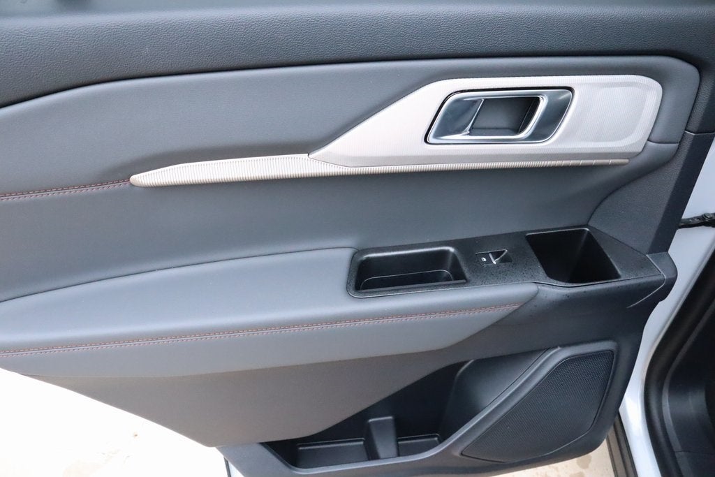 2026 Ford Explorer Active SERVICE LOANER