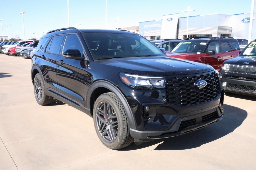 2026 Ford Explorer ST-Line SERVICE LOANER