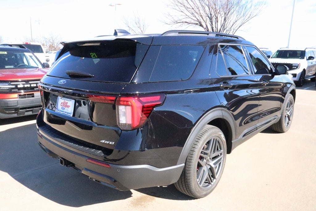2026 Ford Explorer ST-Line SERVICE LOANER