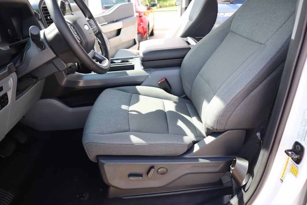 2025 Ford F-150 XLT SERVICE LOANER