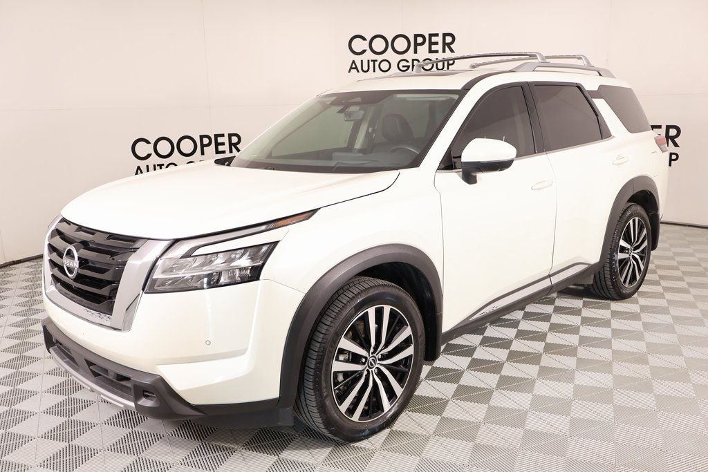 2024 Nissan Pathfinder Platinum