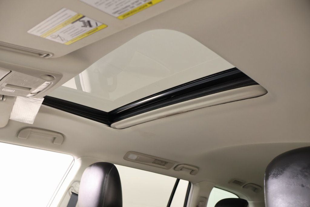 2023 INFINITI QX80 LUXE