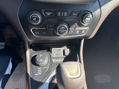 2016 Jeep Cherokee Overland