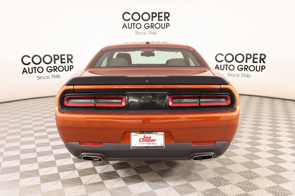 2022 Dodge Challenger SXT