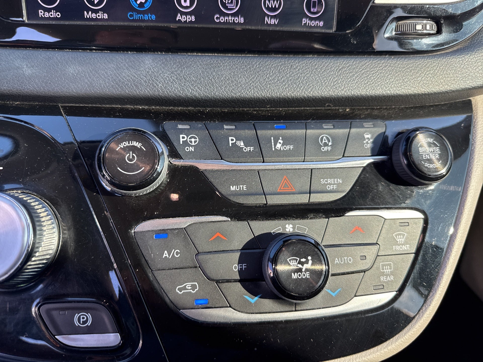 2018 Chrysler Pacifica Touring L