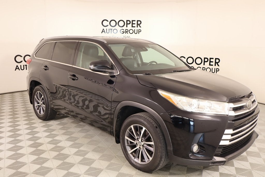 2018 Toyota Highlander Base