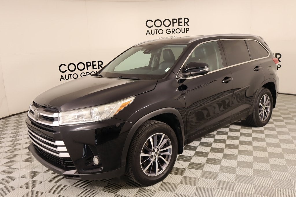 2018 Toyota Highlander Base