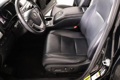 2018 Toyota Highlander Base