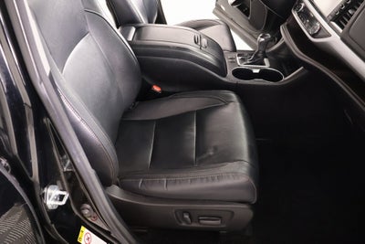 2018 Toyota Highlander Base