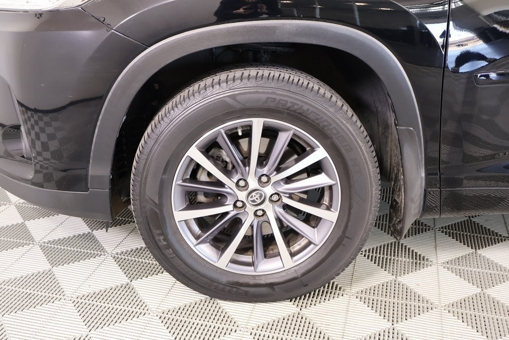 2018 Toyota Highlander Base