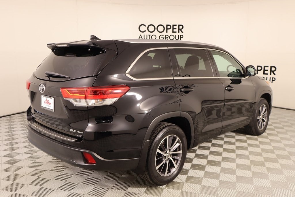 2018 Toyota Highlander Base