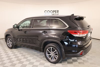 2018 Toyota Highlander Base