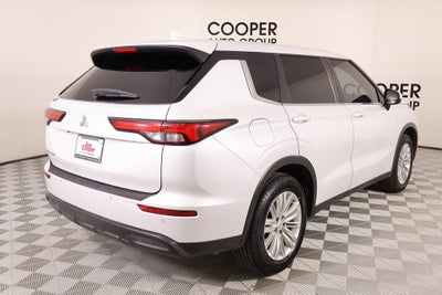 2023 Mitsubishi Outlander ES