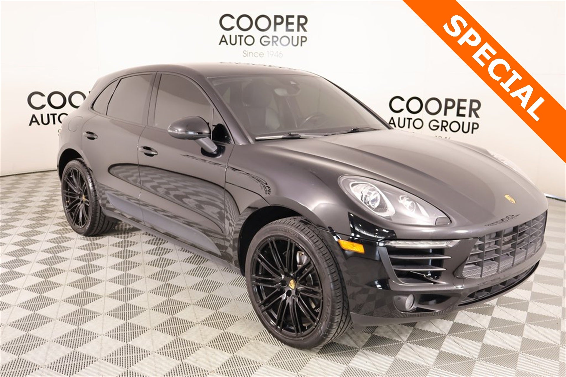 2018 Porsche Macan Base