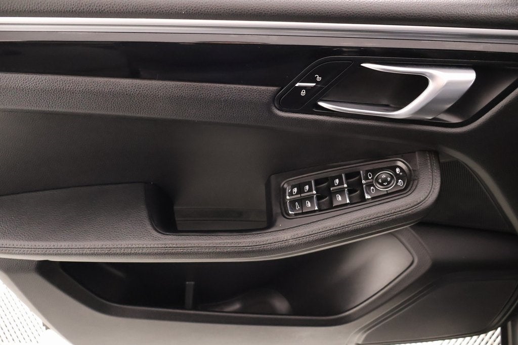 2018 Porsche Macan Base